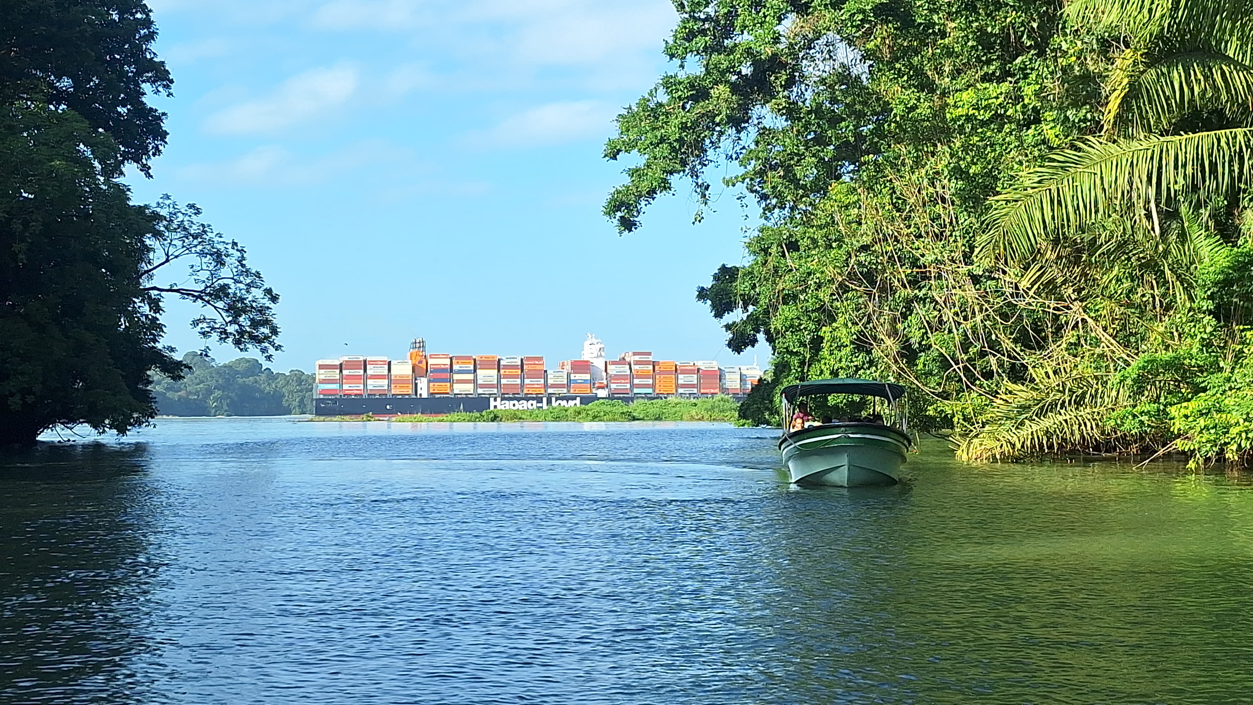Travelers enjoying Panama